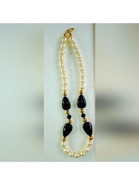 Napier Signed Faux Baroque Pearl With Black and Gold Tone Beads Necklace